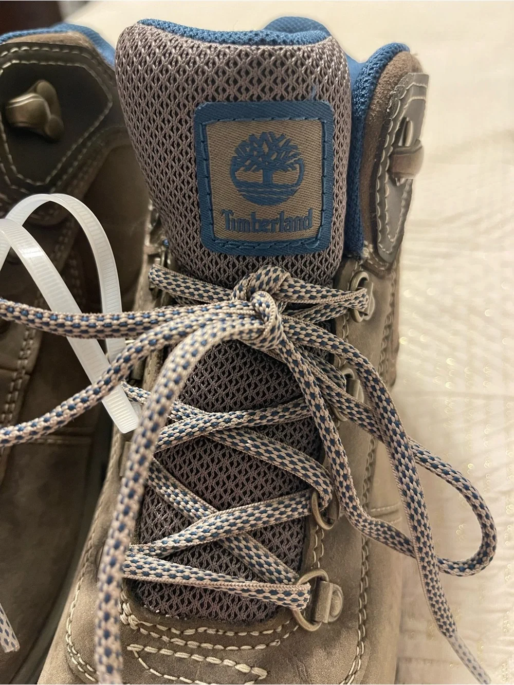 NWOT Timberland Women's Mt. Maddsen Mid Waterproof Hiking Boots